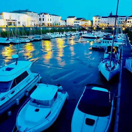 Elegant Avec Vue Sur Le Port *