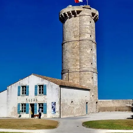Elegant Avec Vue Sur Le Port